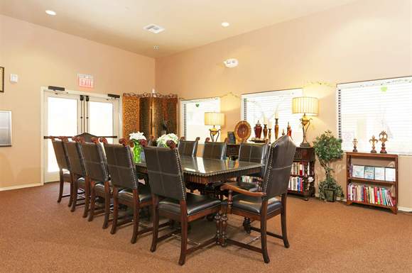 Avondale Haciendas Apartments photo 3